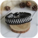 Паракордовый браслет «Хаски» Паракордовый браслет «Хаски»