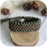 Паракордовый браслет «Пинчер» Паракордовый браслет «Пинчер»