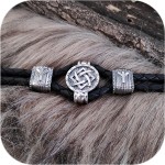 Браслет кожаный с бусинами из серебра «Квадрат Сварога» Браслет кожаный с бусинами из серебра «Квадрат Сварога»