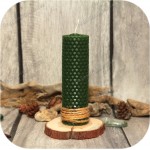 Свеча из цветной вощины (зелёная)