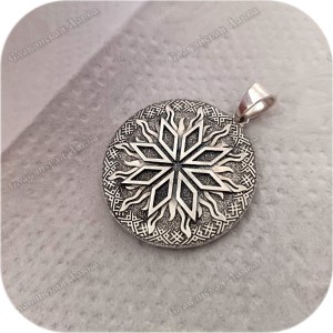 Богатырский серебряный оберег «Дерево с Волками - Алатырь»