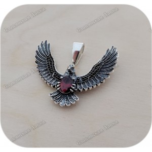 Серебряный оберег «Орел с камнем»