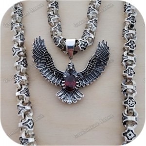 Серебряный оберег «Орел с камнем»