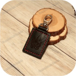 Кожаный брелок «Велес»