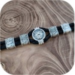 Браслет кожаный с бусинами из серебра «Медведь»