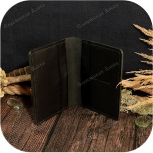 Кожаная обложка на документы «Волк»