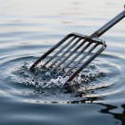 Толочь воду в ступе, вилами по воде писать, бить баклуши (II часть)