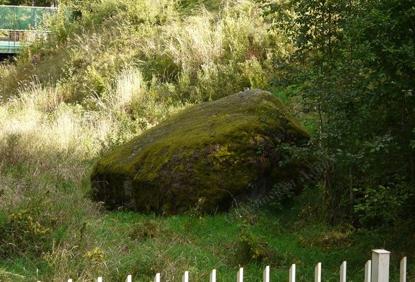 Сакральный Лунный камень